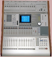 Tascam DM-3200 Mixer/interface